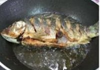 干烧鲤鱼的做法 步骤5