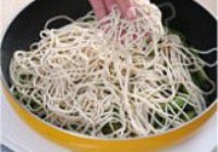 扁豆焖面的做法 步骤8