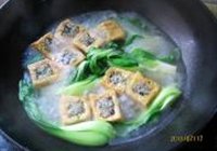油豆腐酿肉汤煲的做法 步骤9