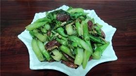 腊肠炒芥兰
