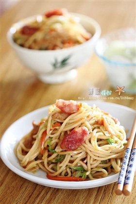 腊肠味中式炒面