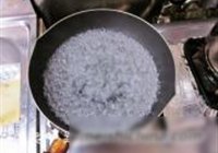 酸菜炒牛肉的做法 步骤5