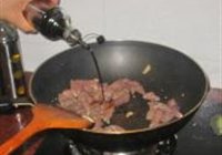 番茄炖牛肉的做法 步骤5