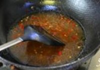 剁椒粉蒸鲶鱼的做法 步骤5
