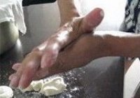 韭菜盒子的做法 步骤9