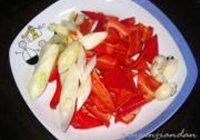 辣椒炒鱼饼的做法 步骤2
