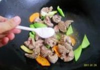 爆炒腰花的做法 步骤9