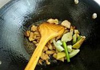 土豆烧肉的做法 步骤6