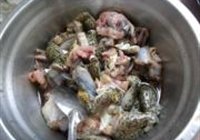 辣子田鸡的做法 步骤2