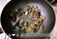 酸菜炒牛肉的做法 步骤8