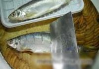 剁椒香酥刁子鱼的做法 步骤2