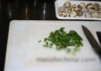 银鱼丝儿烘鹌鹑蛋的做法 步骤1
