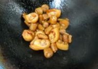 芋头红烧猪尾的做法 步骤6