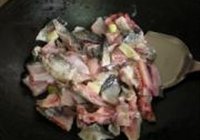 酸菜鱼的做法 步骤3