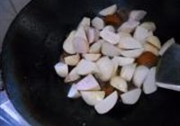 芋头红烧猪尾的做法 步骤10