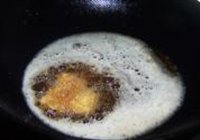 葱爆孜然豆腐的做法 步骤4