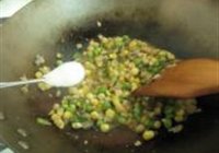 虾仁烩米饭的做法 步骤7