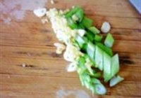 芋香胡萝卜炒肉的做法 步骤3