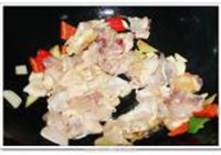 板粟焖鸡的做法 步骤6