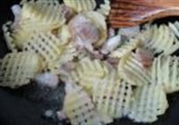 花肉洋葱土豆片的做法 步骤8