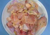 花胶红枣炖鸡的做法 步骤2