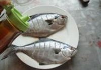 清蒸鲳鱼的做法 步骤5
