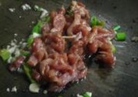 西芹豆腐炒肉的做法 步骤9