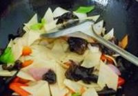 蚝油时蔬炒面片的做法 步骤8