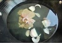 韩式炖打糕牛肉的做法 步骤2