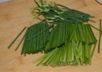 韭菜花炒虾仁的做法 步骤3