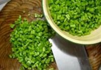 辣炒蒜香菜梗的做法 步骤4