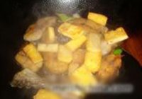 鲅鱼炖豆腐的做法 步骤10