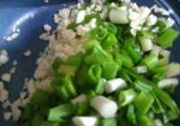 西芹豆腐炒肉的做法 步骤3