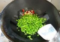 辣炒蒜香菜梗的做法 步骤8