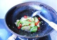 红椒丝瓜的做法 步骤8