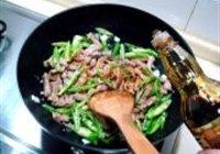 杭椒芦笋炒牛柳的做法 步骤7