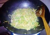 萝卜丝炒肉的做法 步骤7