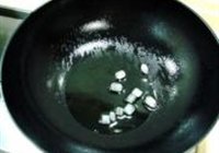 油焖香菇的做法 步骤2