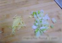 炒耙菇的做法 步骤3