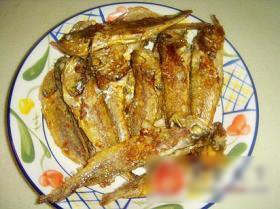 香煎小黄鱼