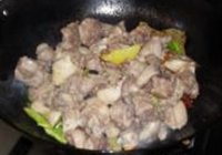 啤酒烧鸭的做法 步骤6