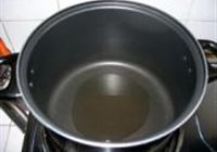 西芹腰果炒虾仁的做法 步骤7