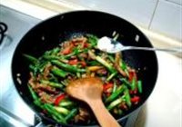 杭椒芦笋炒牛柳的做法 步骤10