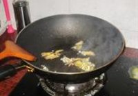 爆炒指甲螺的做法 步骤5