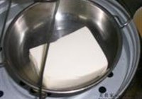 肉碎洒上嫩豆腐的做法 步骤3