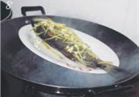 清蒸红鮕鱼的做法 步骤8
