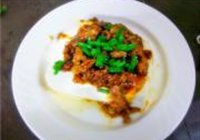 肉碎洒上嫩豆腐的做法 步骤8