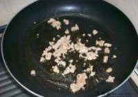 肉碎洒上嫩豆腐的做法 步骤5