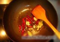 辣子鸡的做法 步骤8