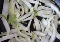 辣炒白菜鸡丁的做法 步骤9